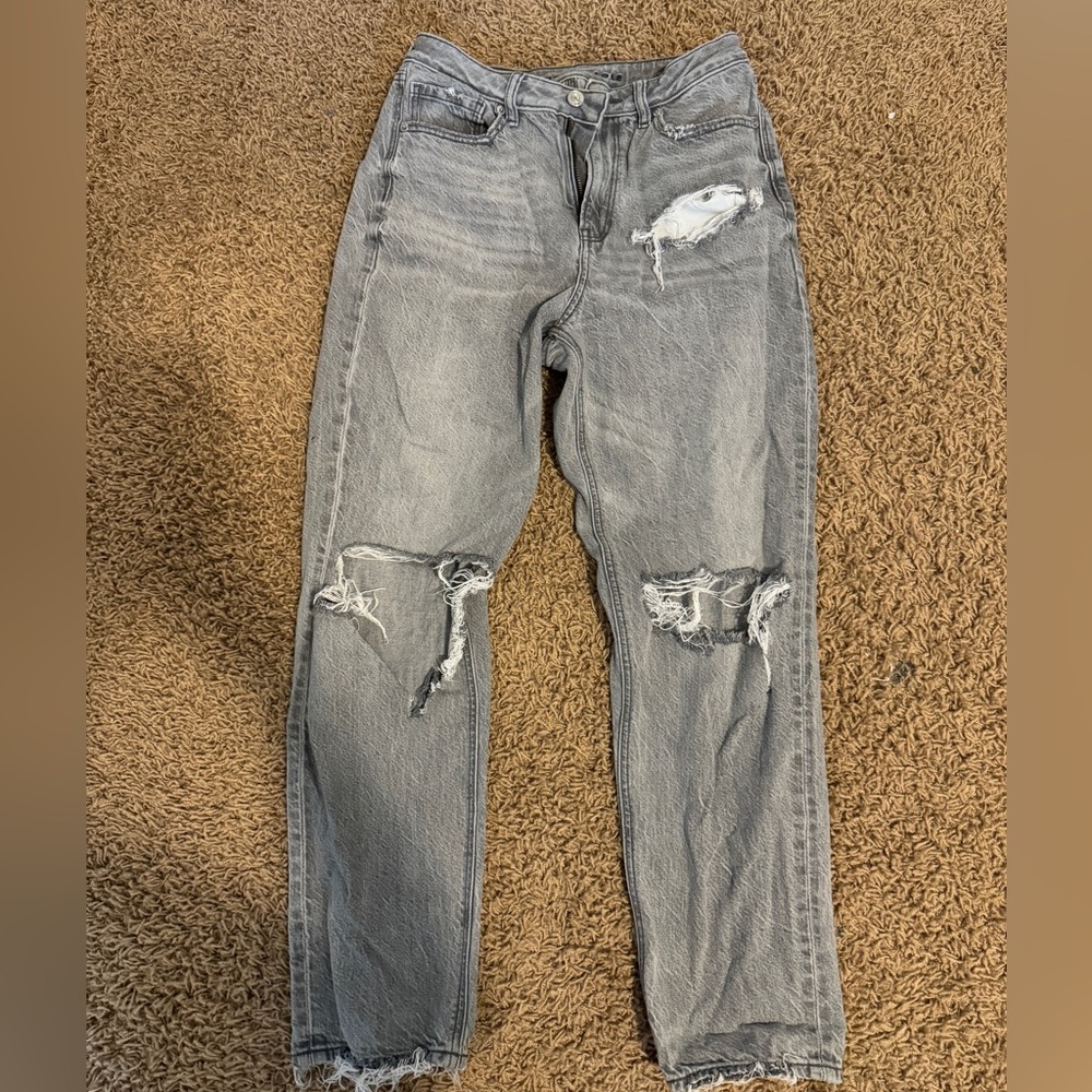 American Eagle mom jeans size 6